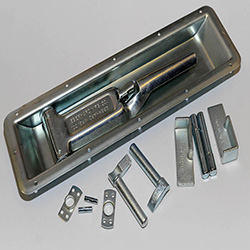 thumbnail image 2 of Eberhard 5647-50 Door Latch – NSN 2540-01-534-7435 For M915A1 2 of 3